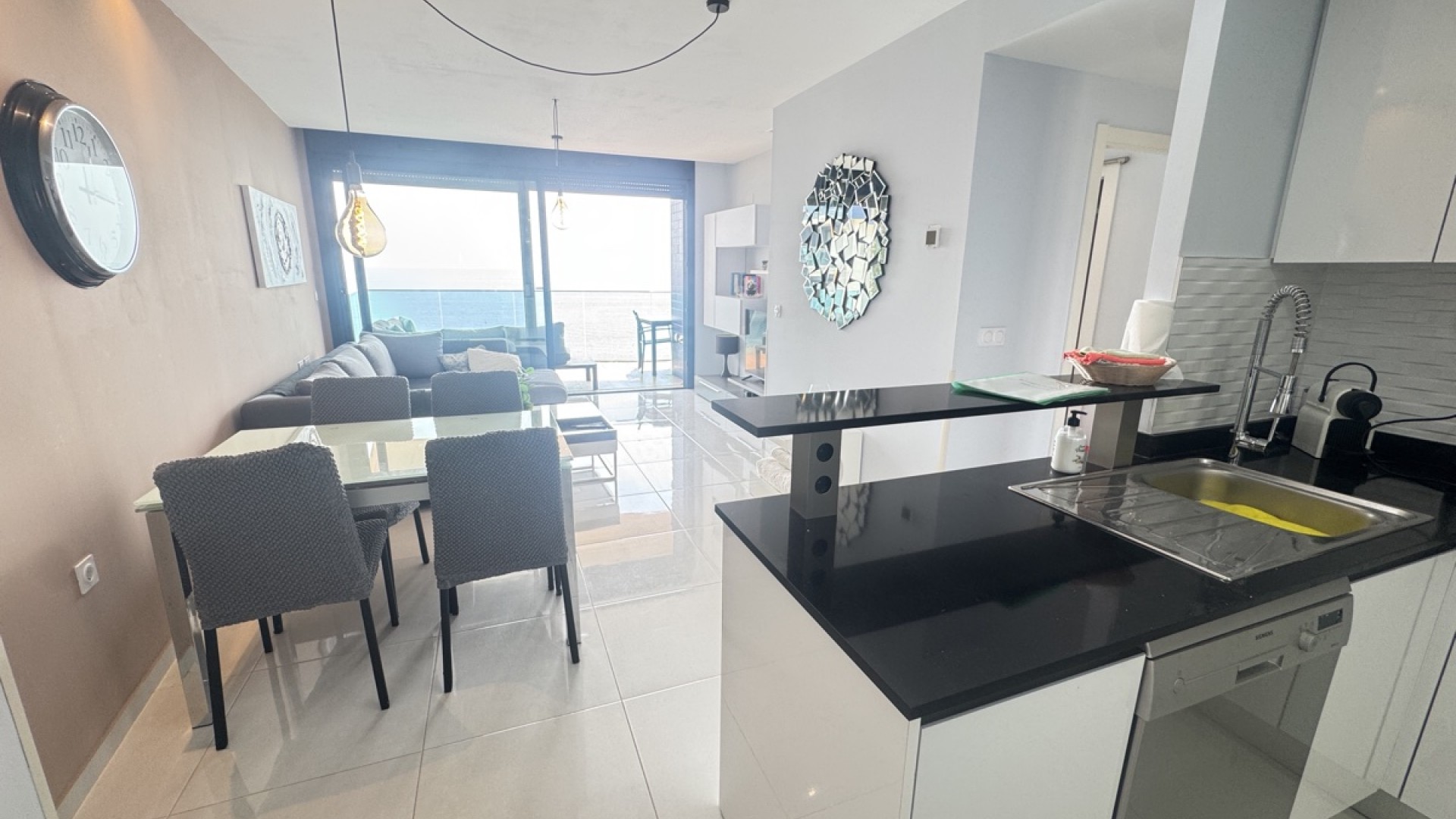 Revente - Appartement -
Punta Prima