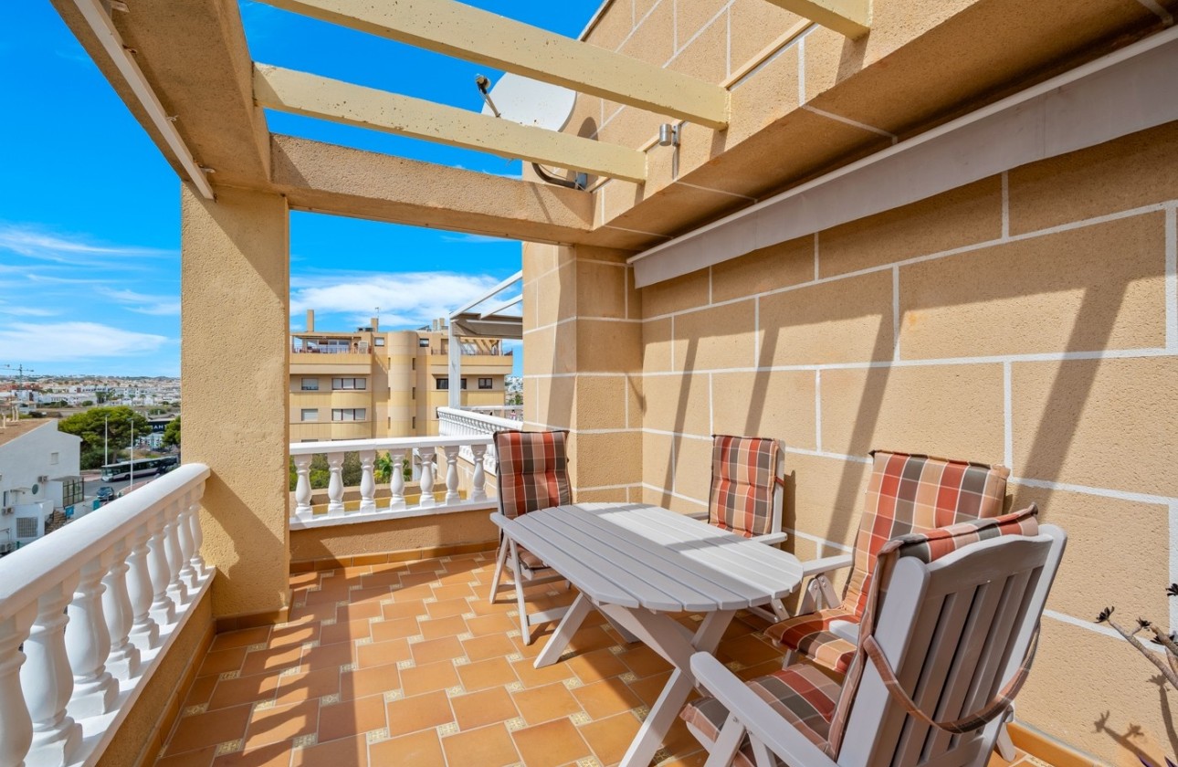 Revente - Appartement -
Punta Prima