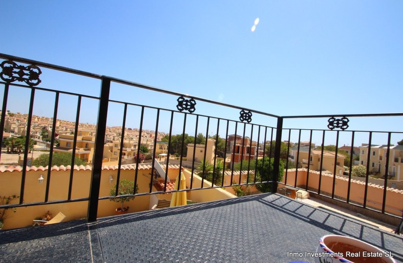 Revente - Appartement -
Punta Prima