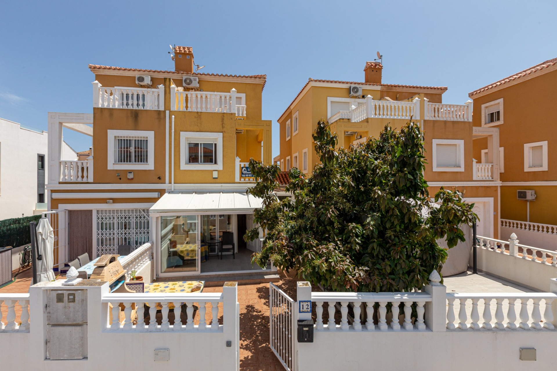 Revente - Appartement -
Punta Prima