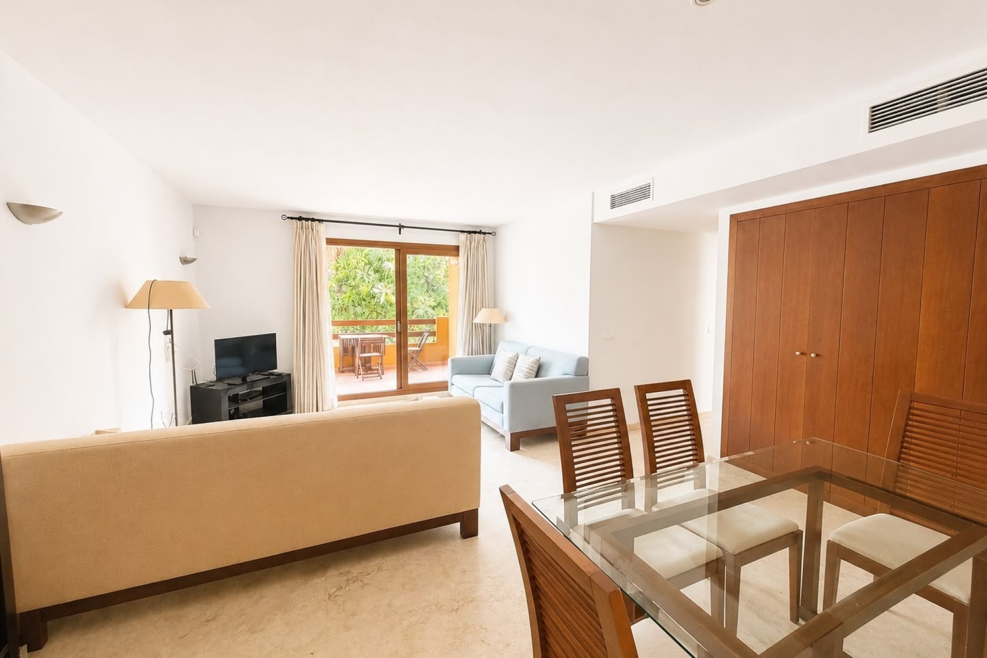 Revente - Appartement -
Punta Prima