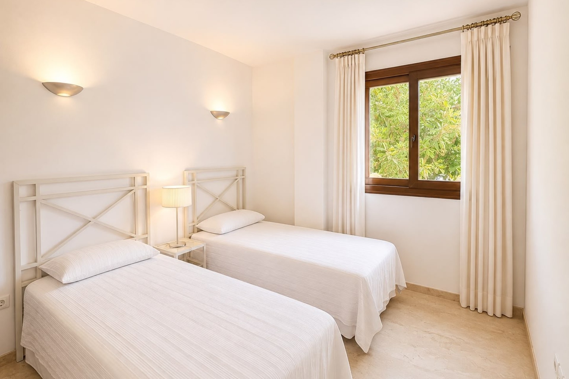 Revente - Appartement -
Punta Prima