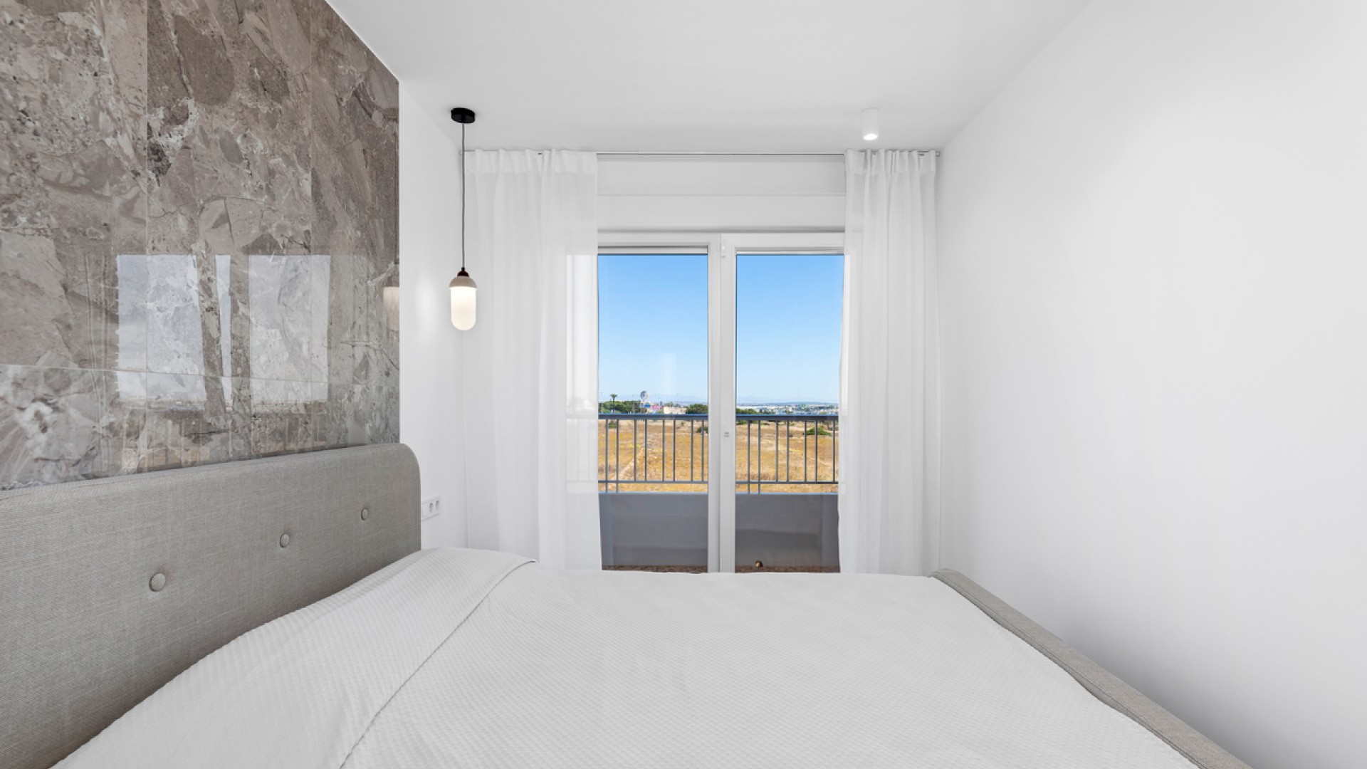 Revente - Appartement -
Punta Prima