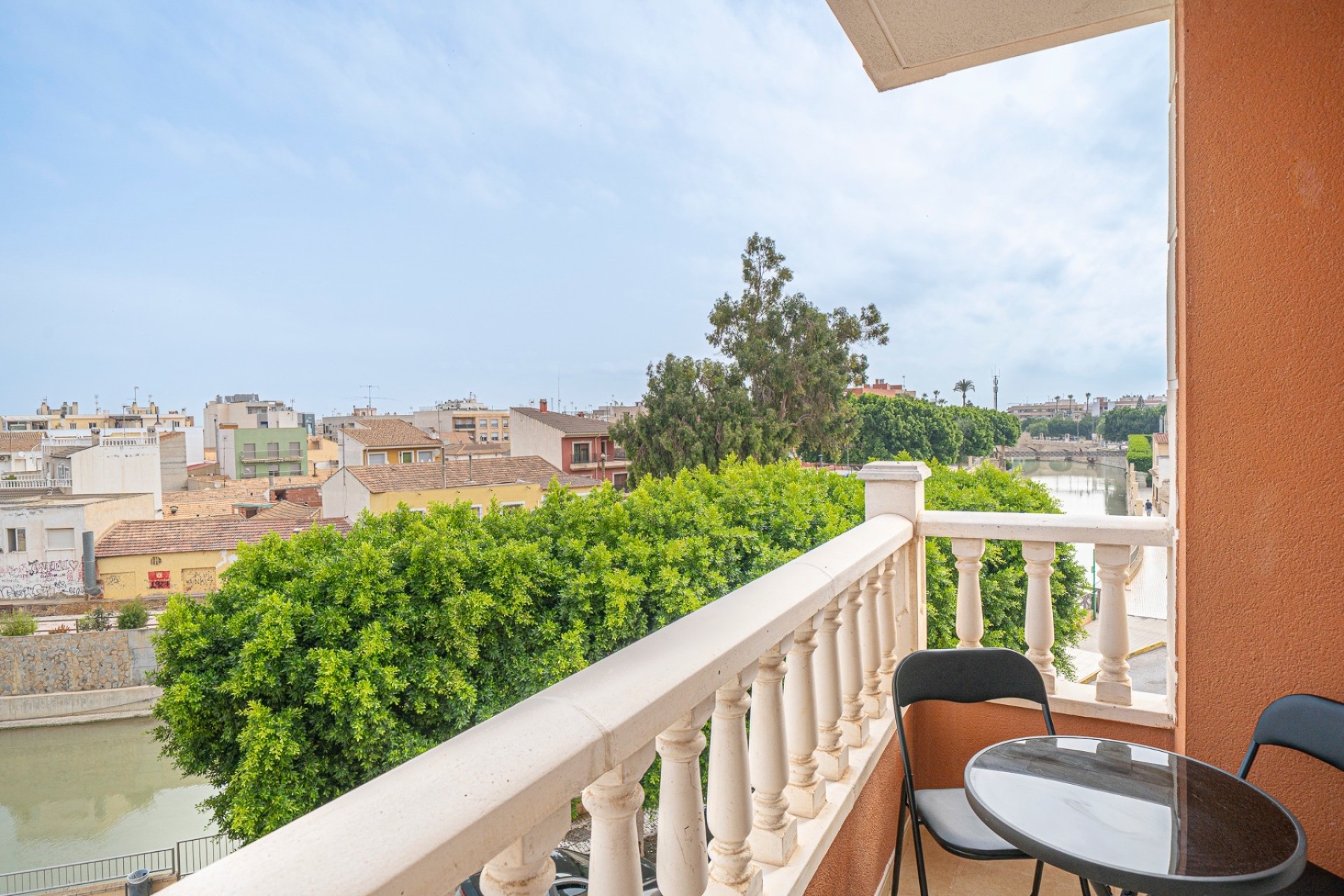 Revente - Appartement -
Rojales