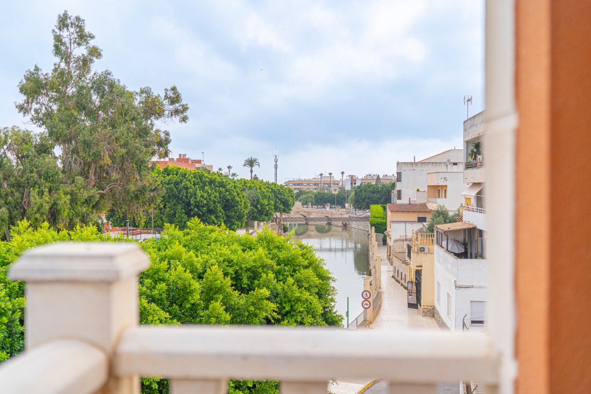 Revente - Appartement -
Rojales