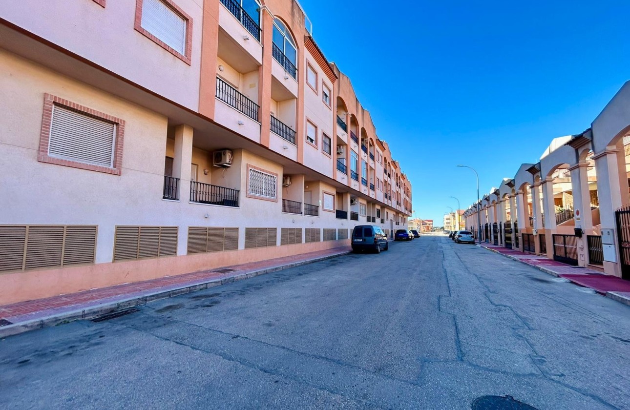 Revente - Appartement -
San Isidro - Inland
