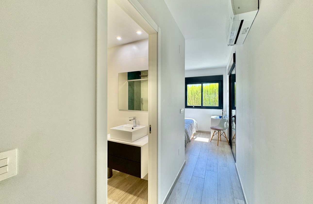 Revente - Appartement -
San Miguel de Salinas