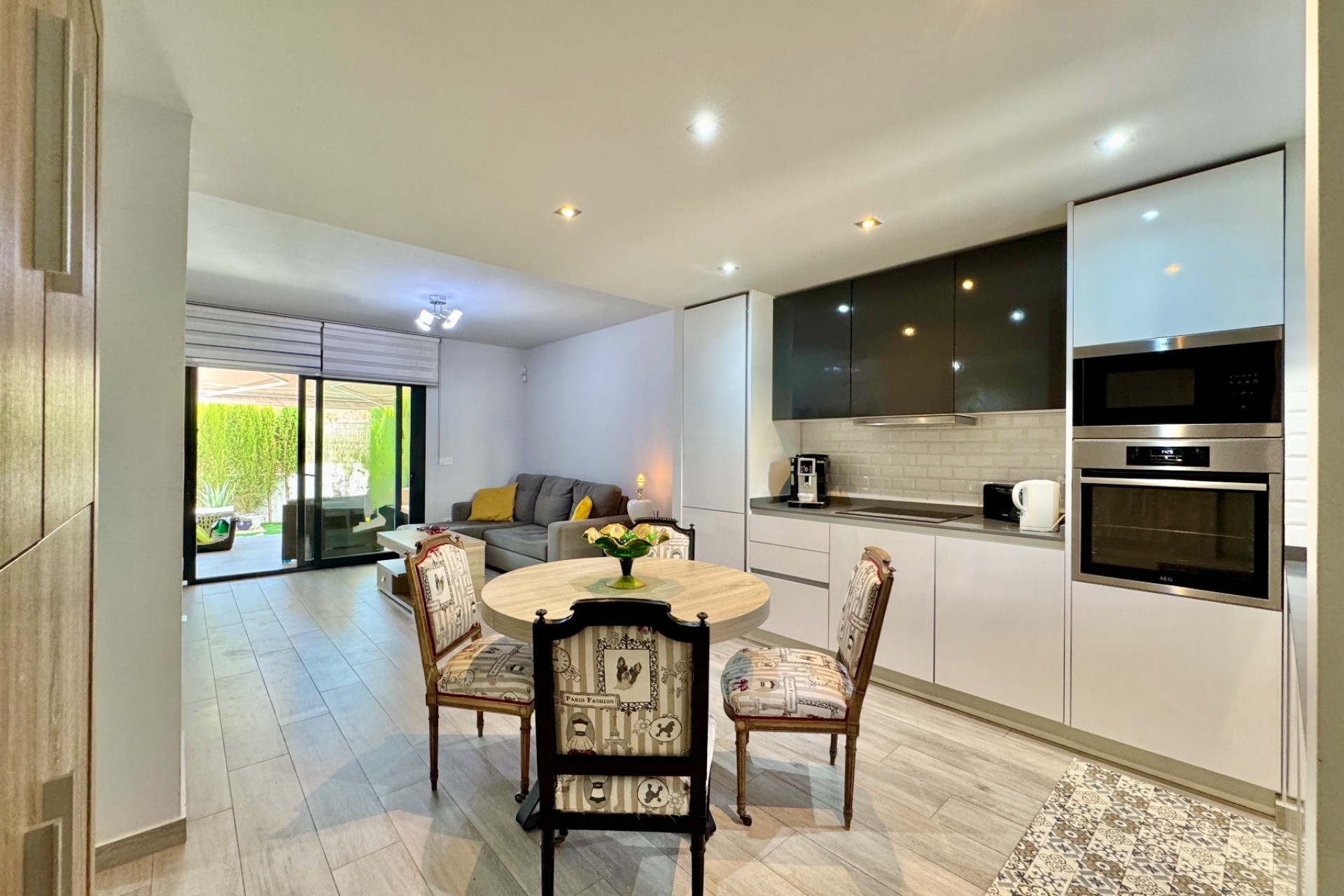 Revente - Appartement -
San Miguel de Salinas