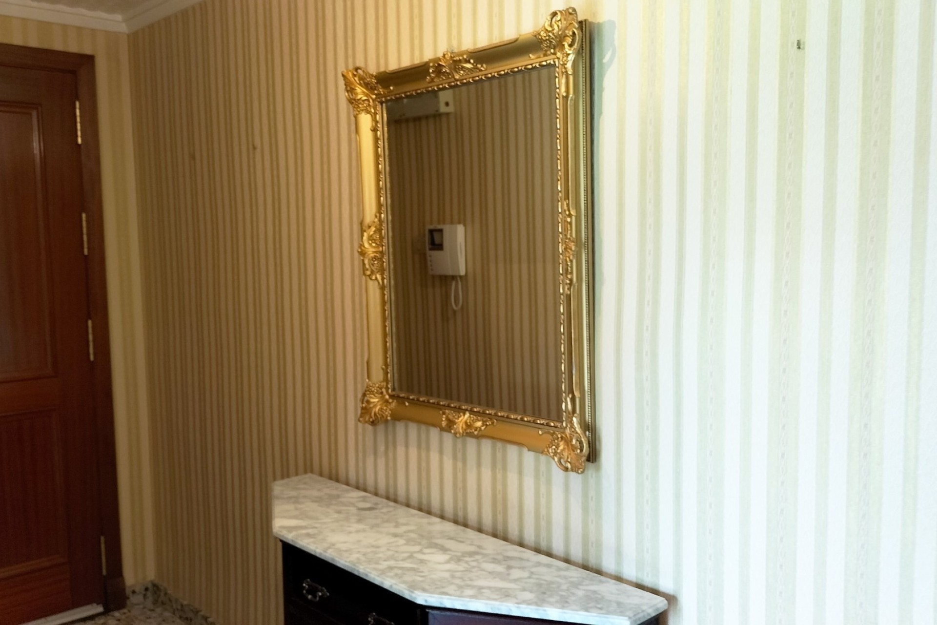 Revente - Appartement -
SAX - Inland