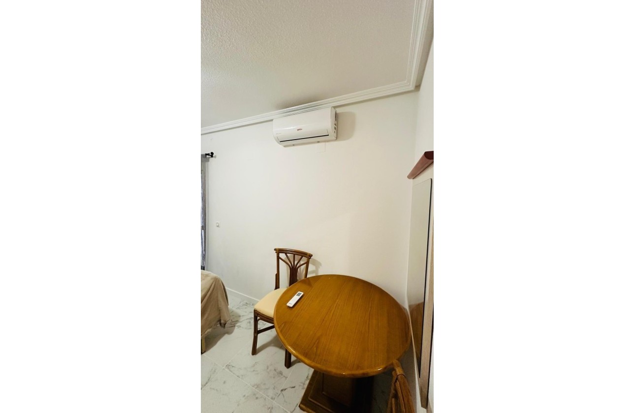 Revente - Appartement -
Torrevieja - Acequion