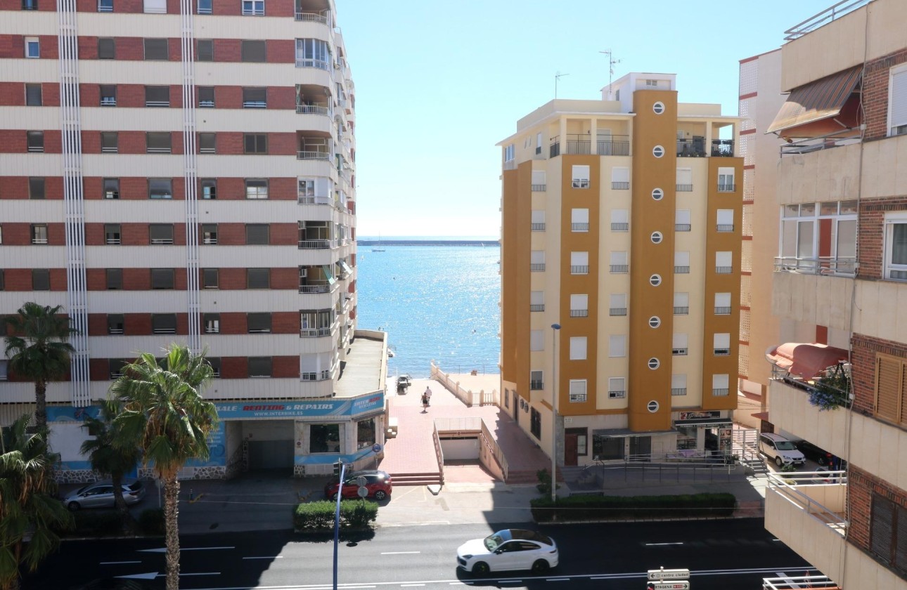 Revente - Appartement -
Torrevieja - Acequion
