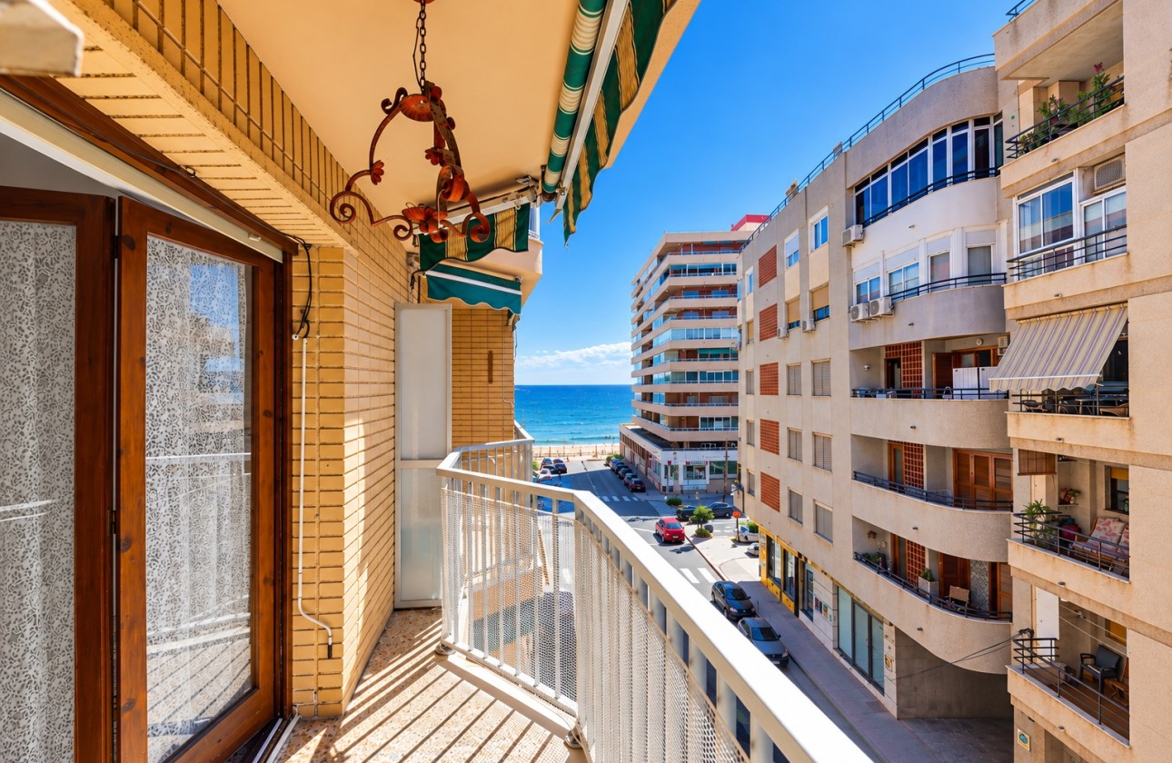 Revente - Appartement -
Torrevieja - Acequion