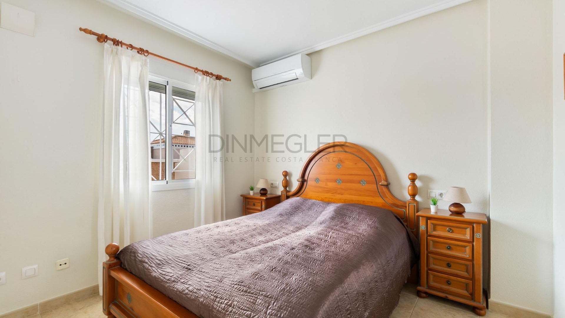 Revente - Appartement -
Torrevieja - Aguas Nuevas