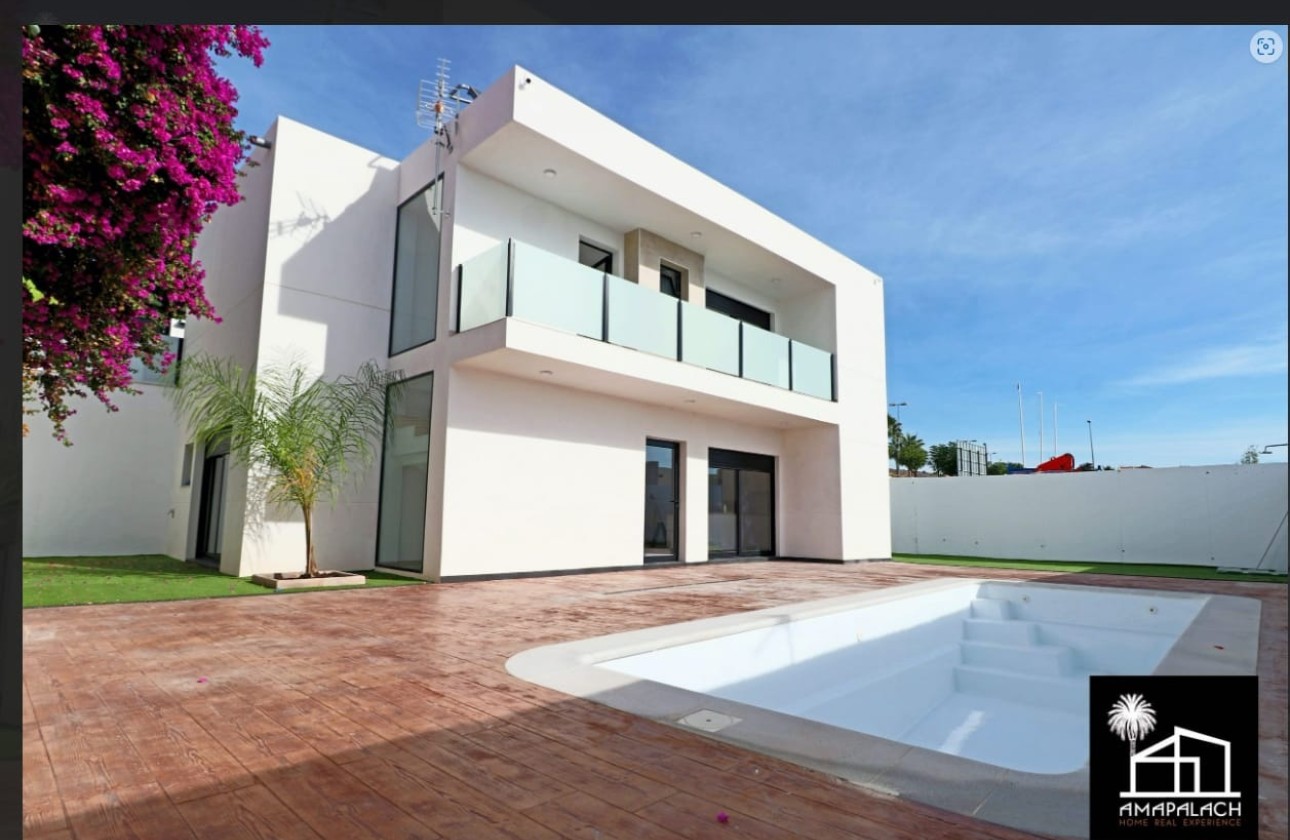 Revente - Appartement -
Torrevieja - Aguas Nuevas