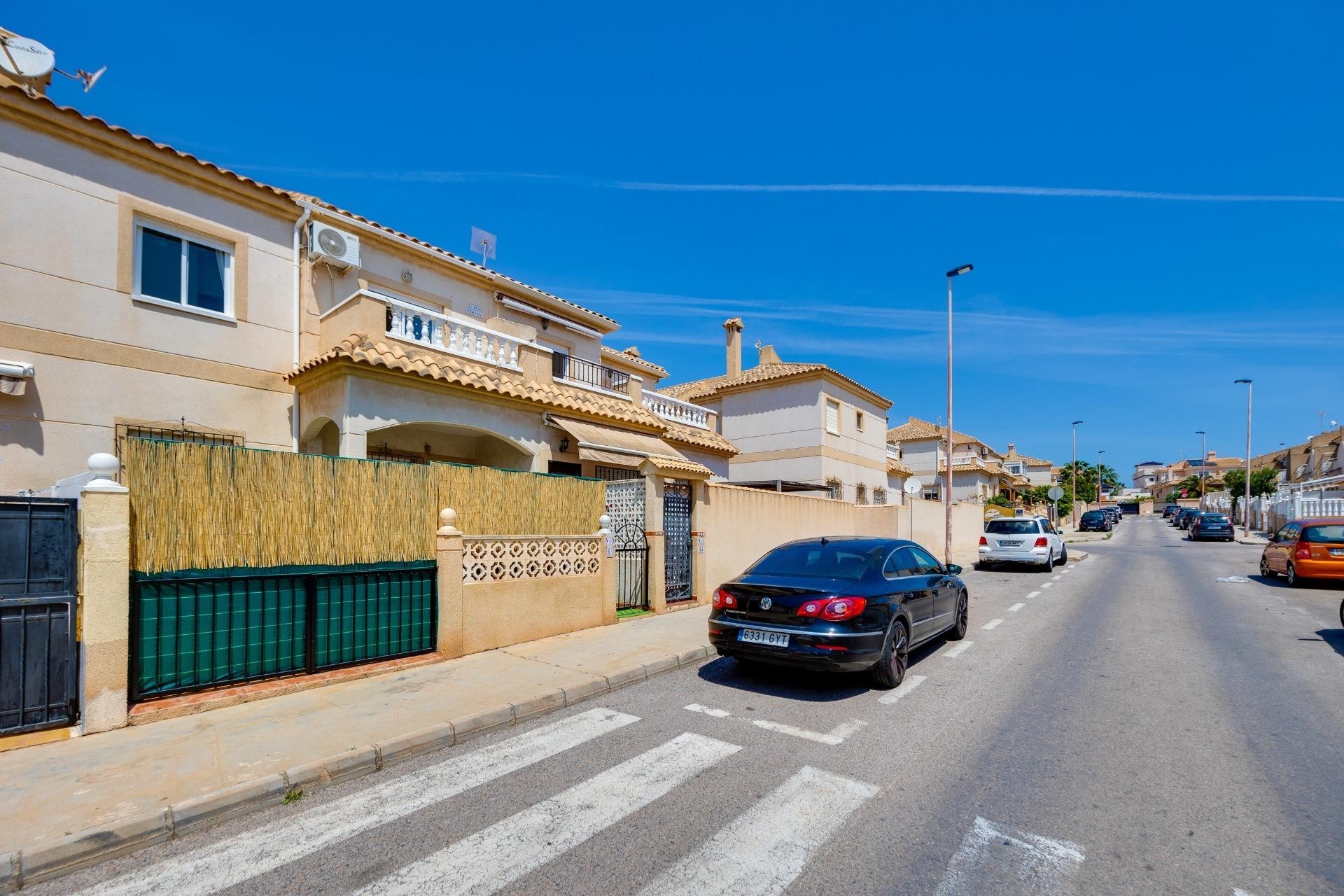 Revente - Appartement -
Torrevieja - Aguas Nuevas