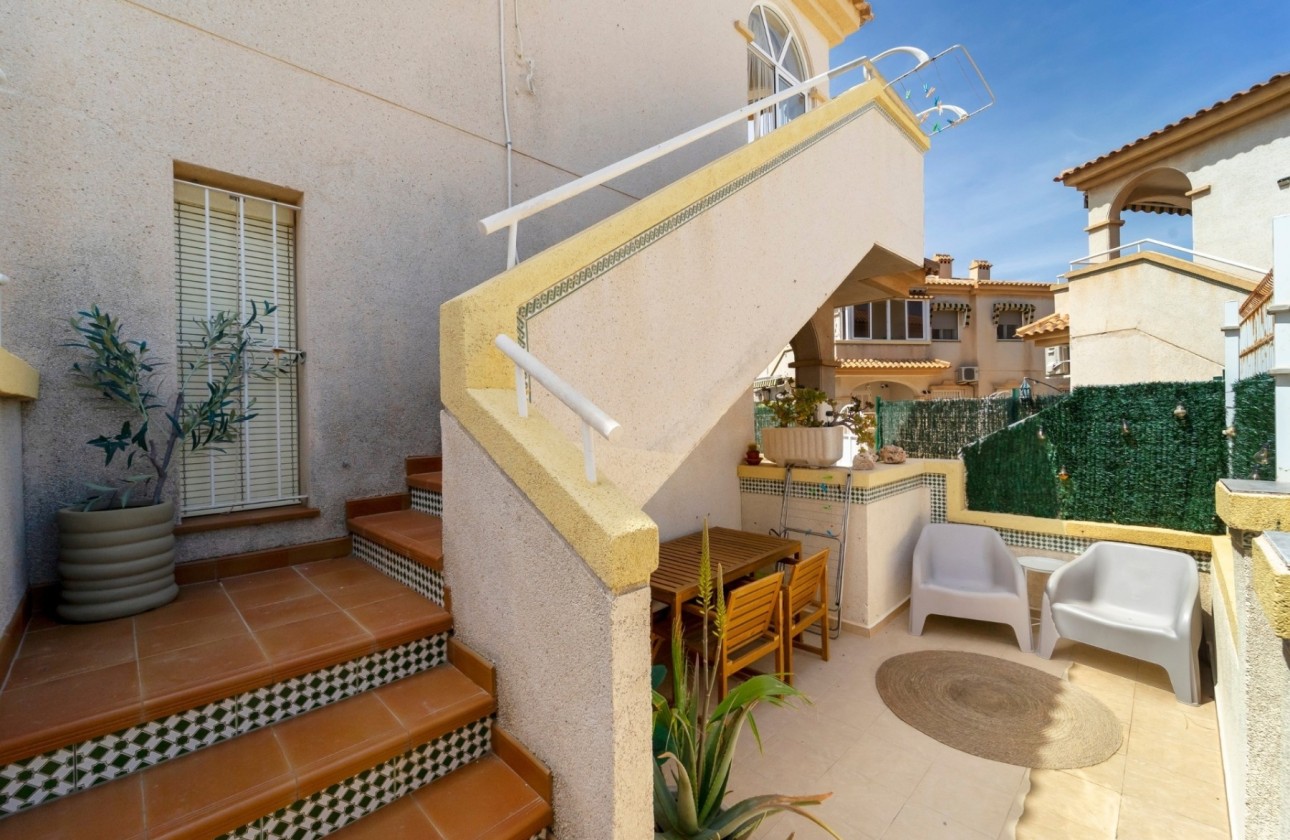 Revente - Appartement -
Torrevieja - Aguas Nuevas