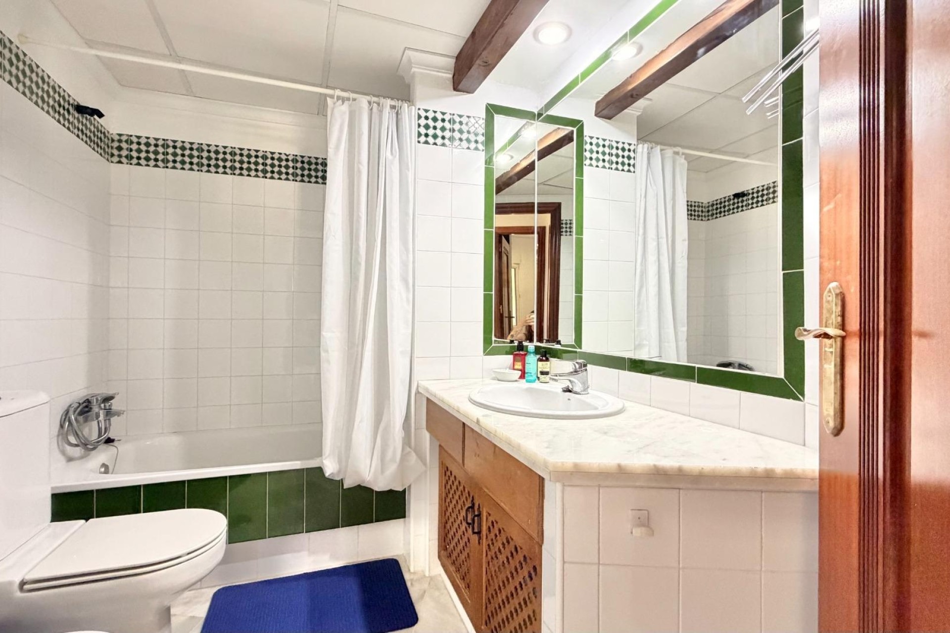 Revente - Appartement -
Torrevieja - Aldea del mar