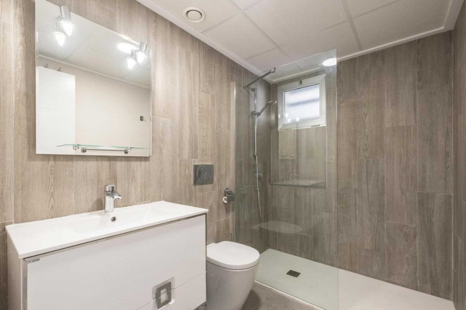 Revente - Appartement -
Torrevieja - Auguas Neuvas