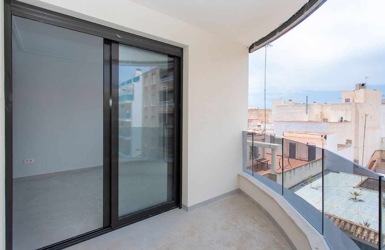 Revente - Appartement -
Torrevieja - Beach