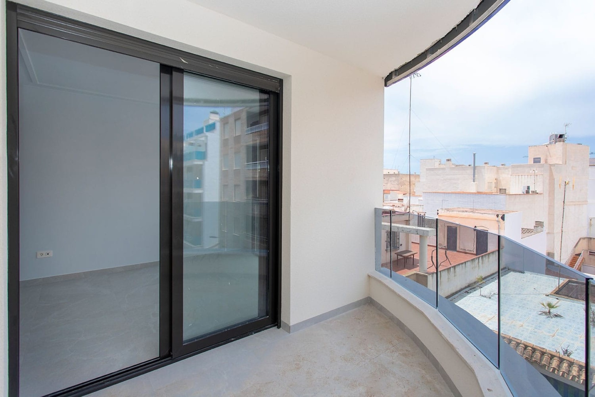 Revente - Appartement -
Torrevieja - Beach