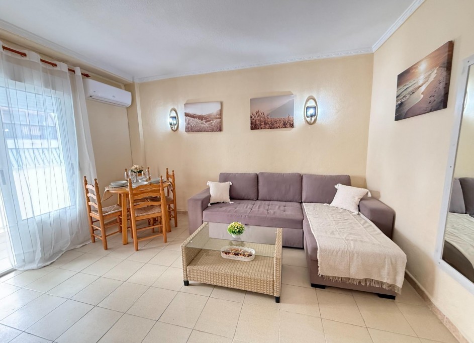 Revente - Appartement -
Torrevieja - Cabo cervera
