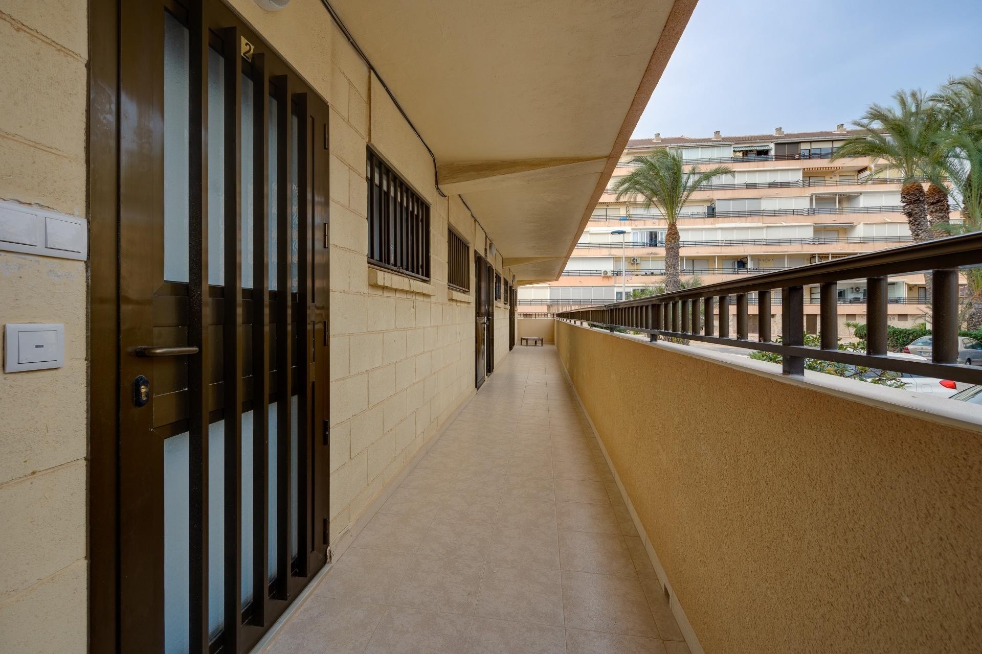 Revente - Appartement -
Torrevieja - Cabo cervera