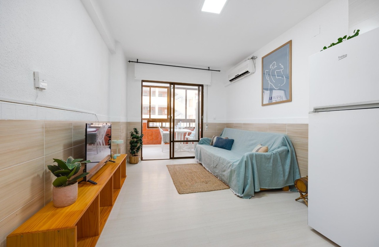Revente - Appartement -
Torrevieja - Cabo cervera