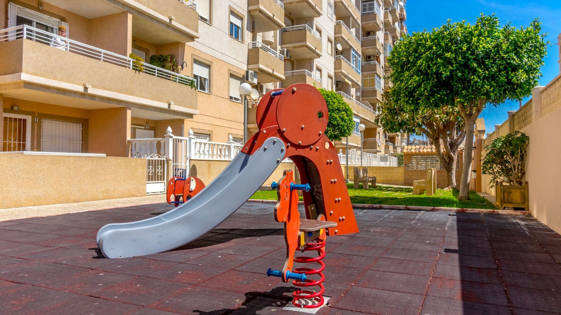 Revente - Appartement -
Torrevieja - Center