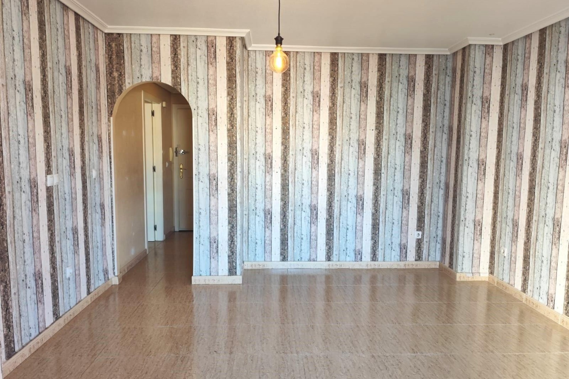 Revente - Appartement -
Torrevieja - Center