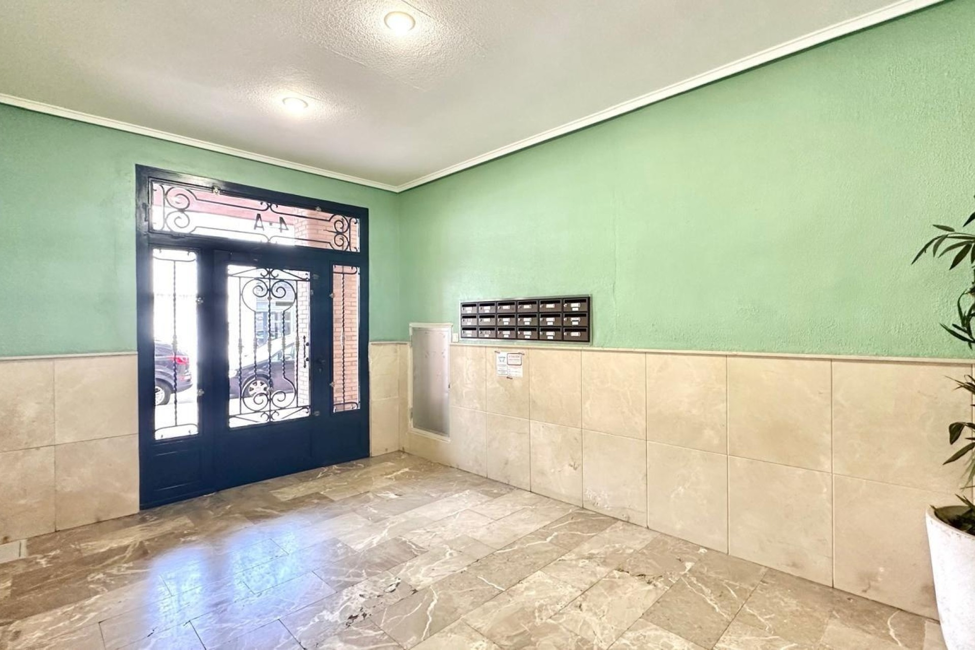 Revente - Appartement -
Torrevieja - Center