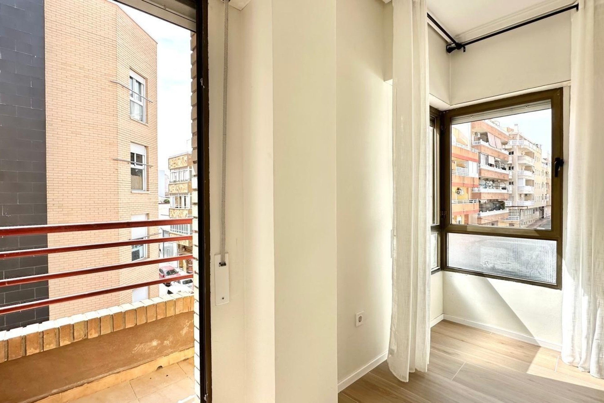 Revente - Appartement -
Torrevieja - Center