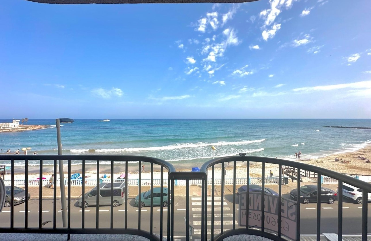 Revente - Appartement -
Torrevieja - Center