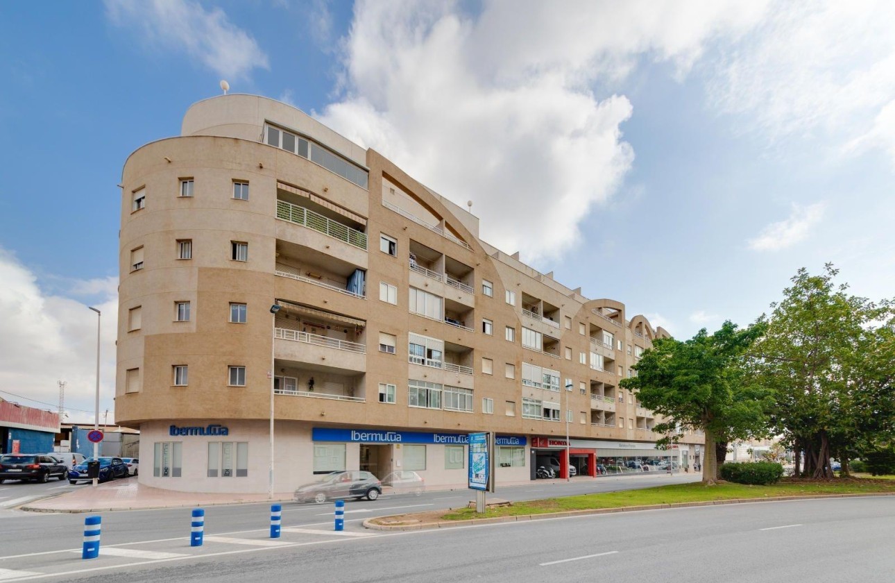 Revente - Appartement -
Torrevieja - Center