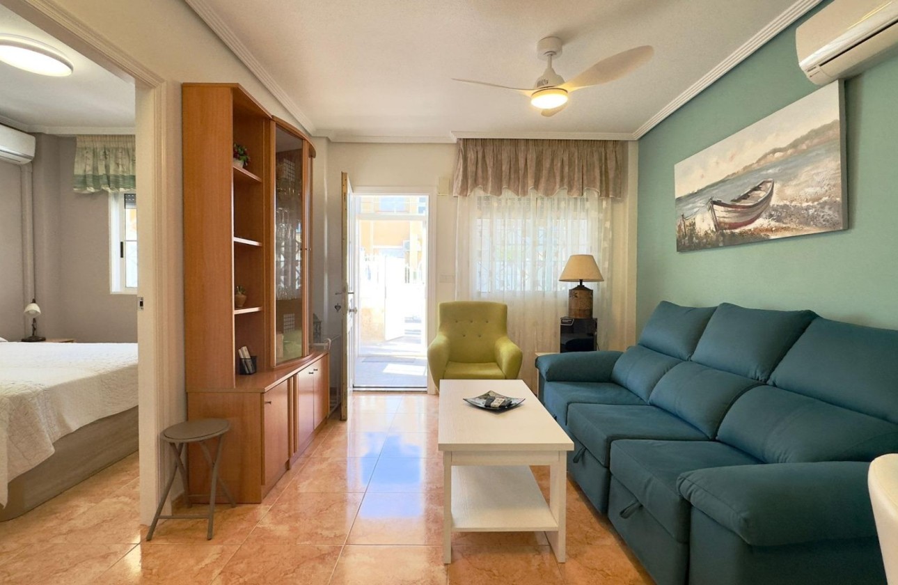 Revente - Appartement -
Torrevieja - Center