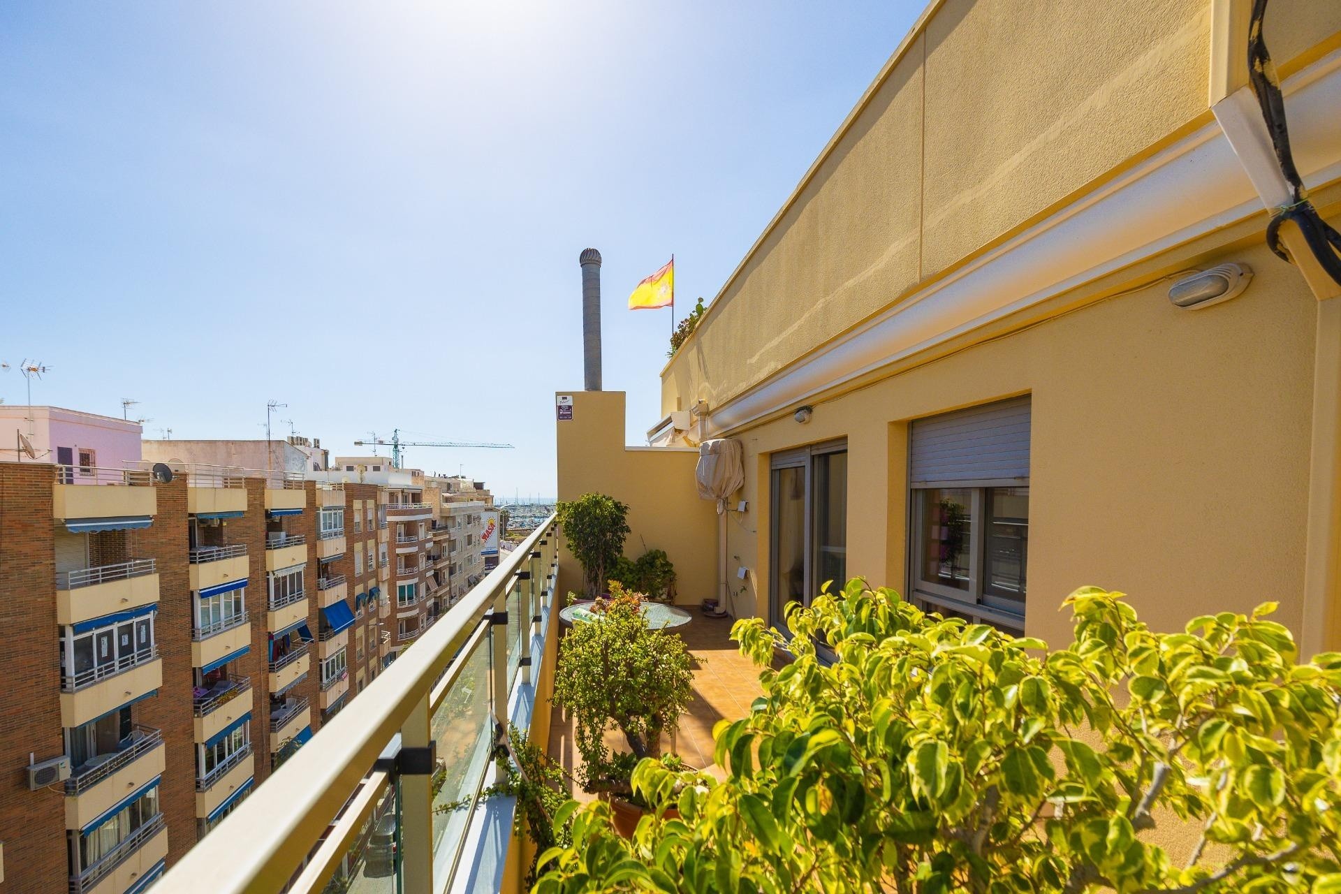 Revente - Appartement -
Torrevieja - Center