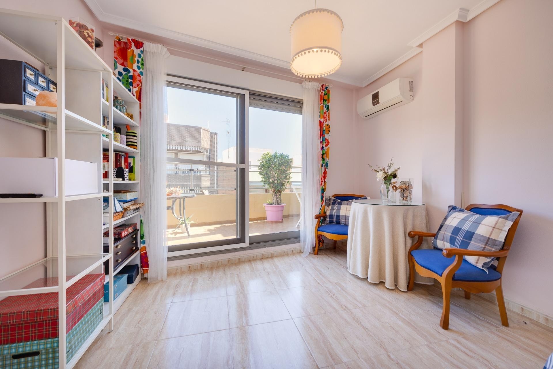 Revente - Appartement -
Torrevieja - Center