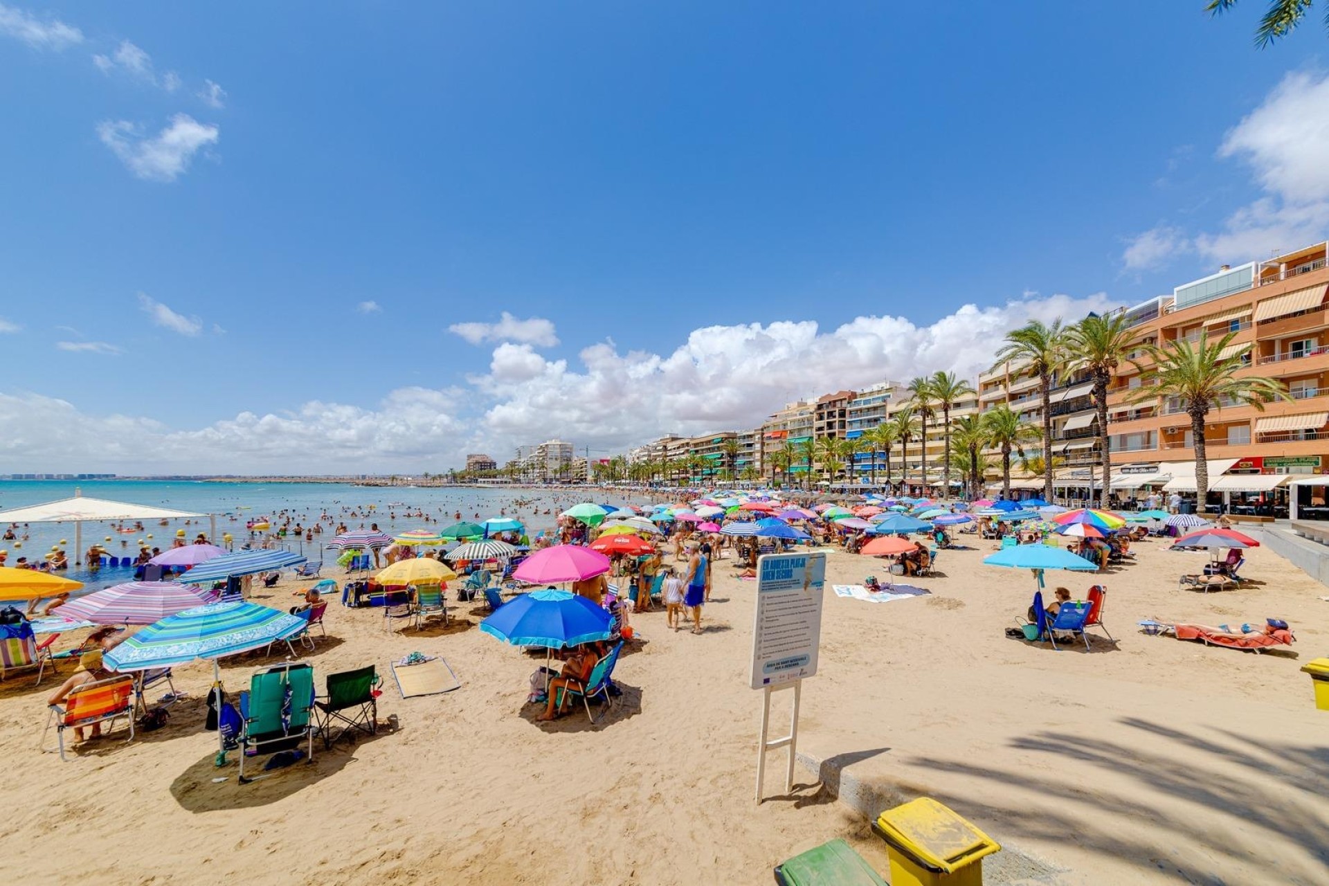 Revente - Appartement -
Torrevieja - Center