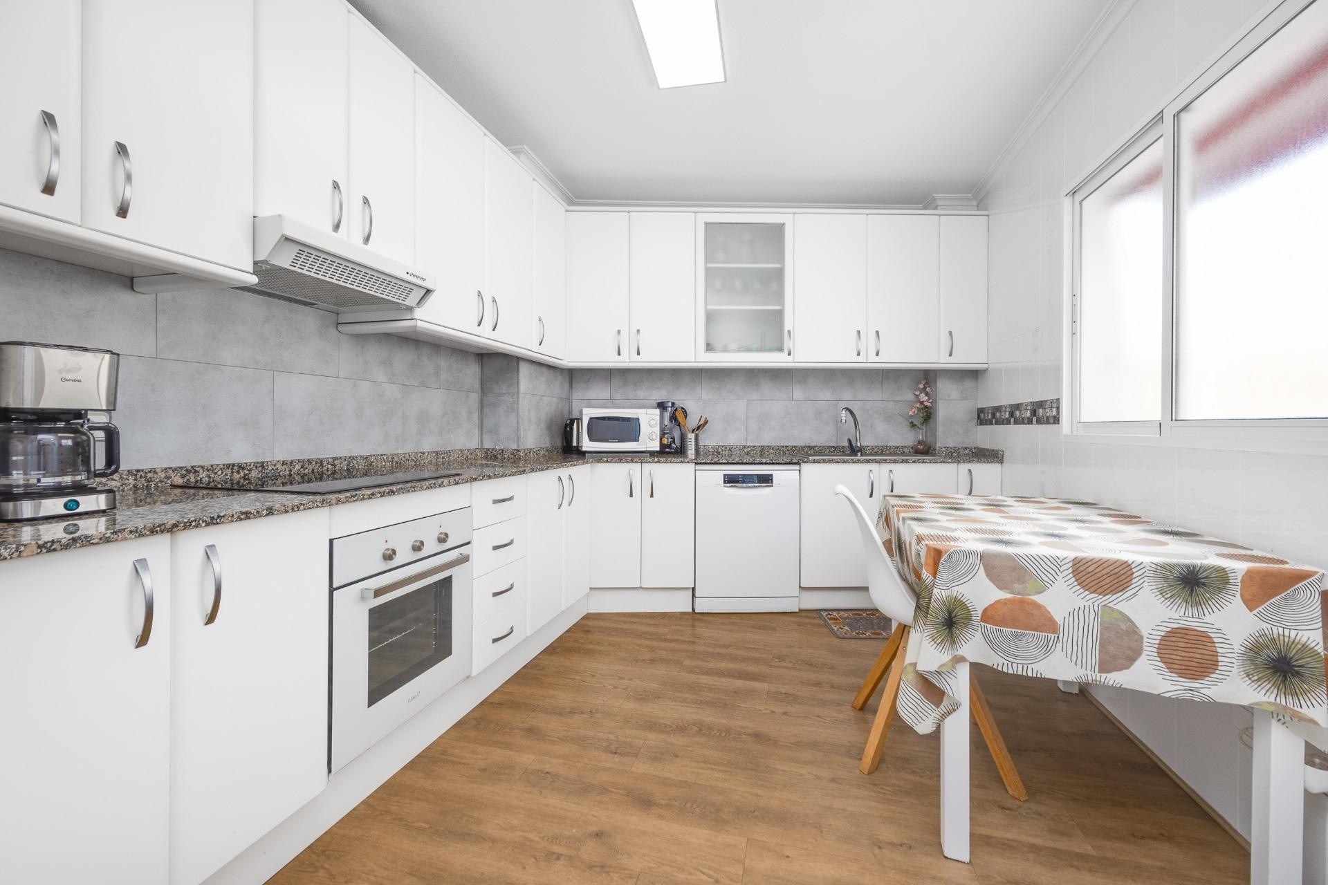 Revente - Appartement -
Torrevieja - Center