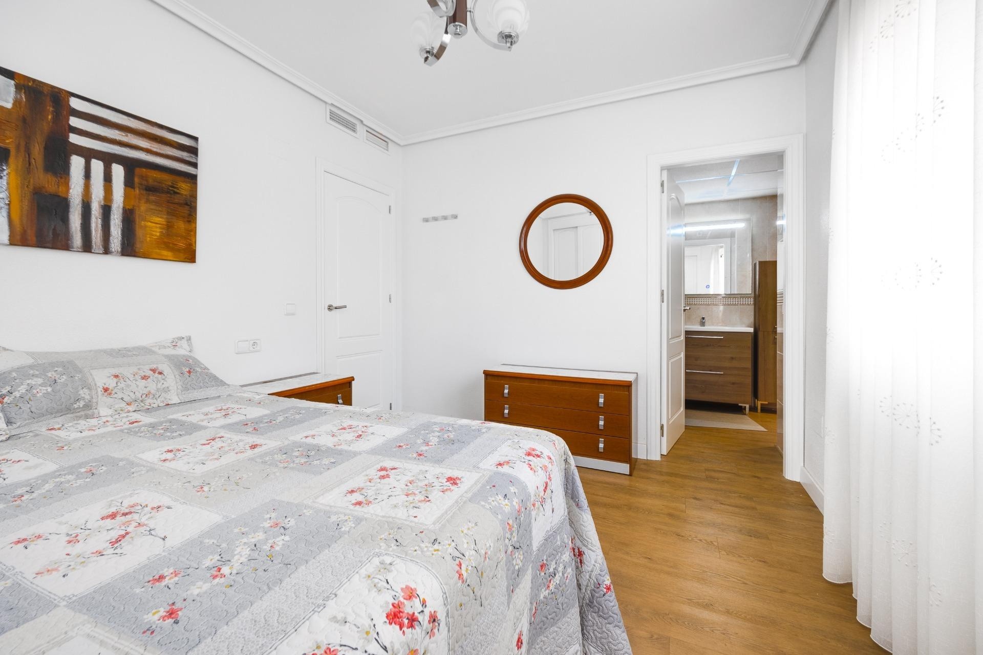 Revente - Appartement -
Torrevieja - Center