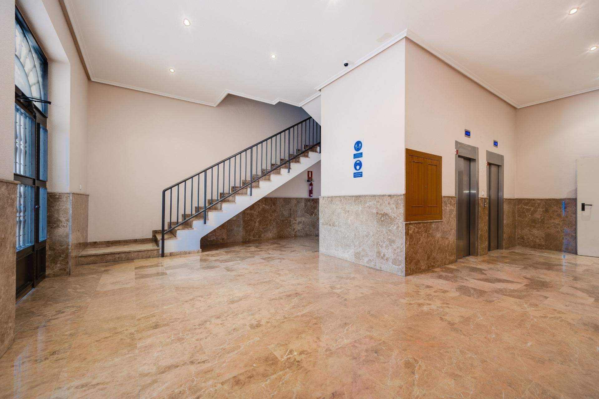 Revente - Appartement -
Torrevieja - Center