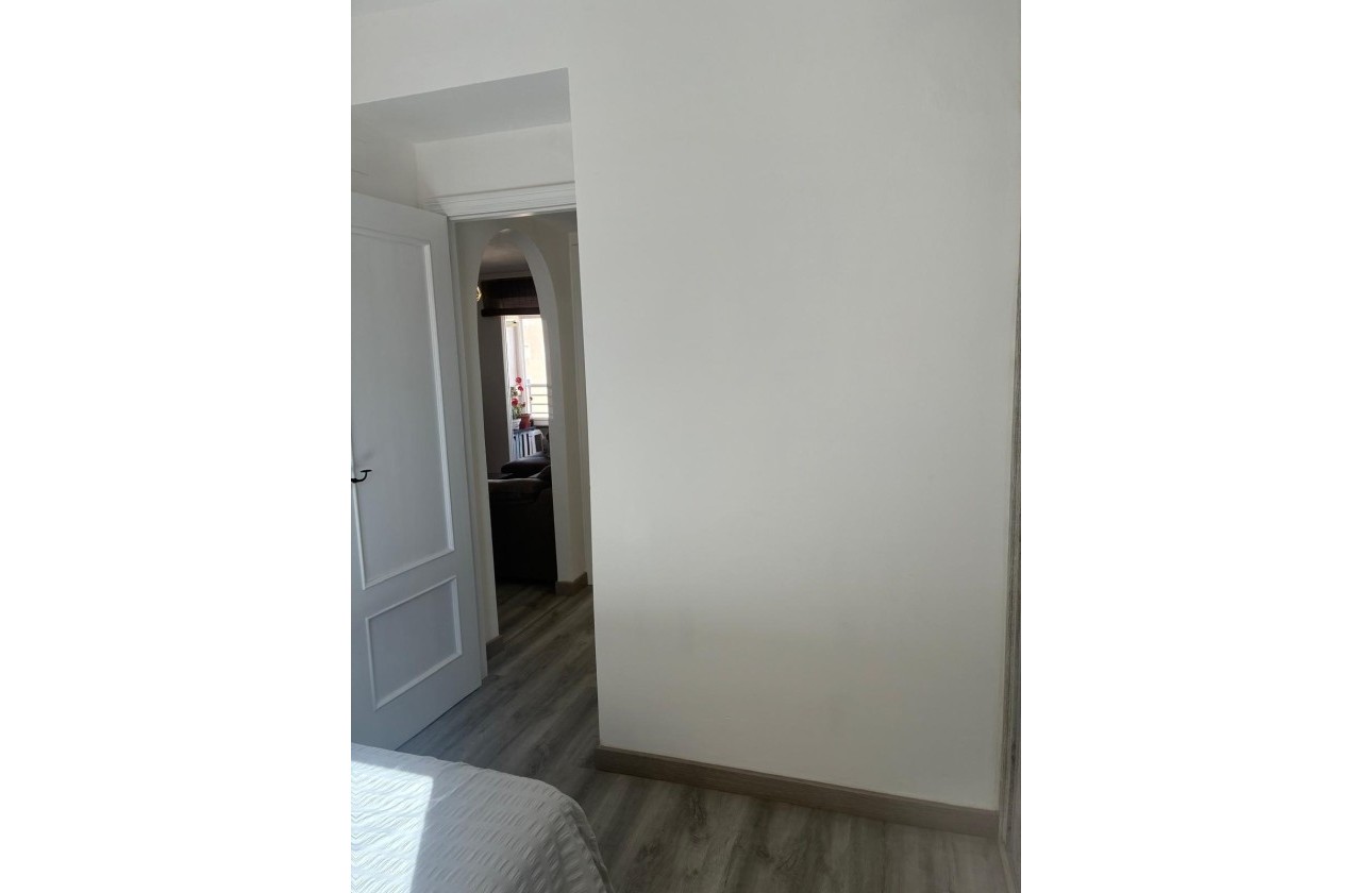Revente - Appartement -
Torrevieja - Center