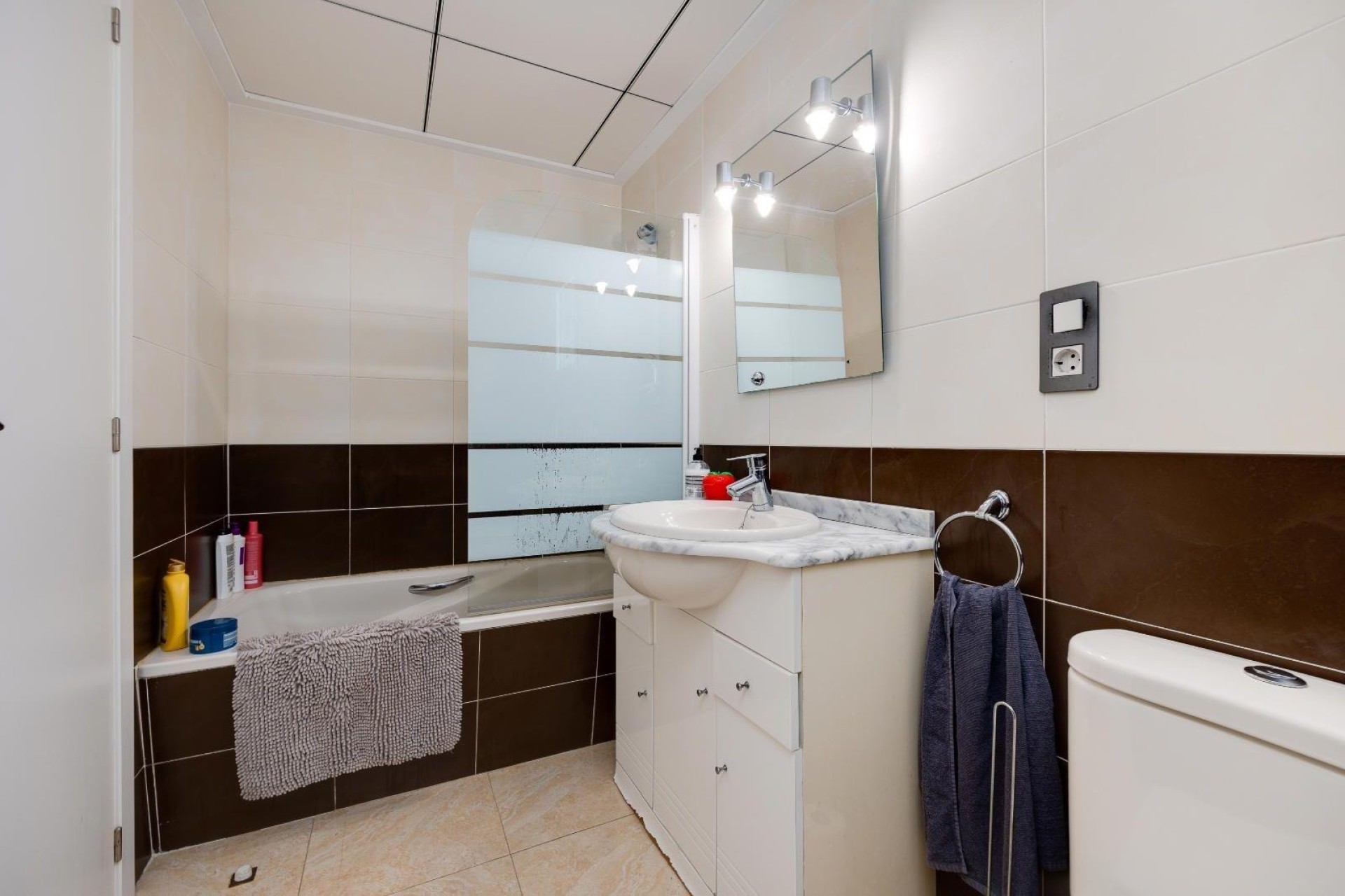 Revente - Appartement -
Torrevieja - Center