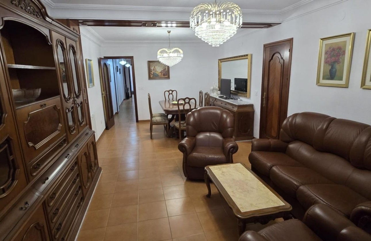 Revente - Appartement -
Torrevieja - Center