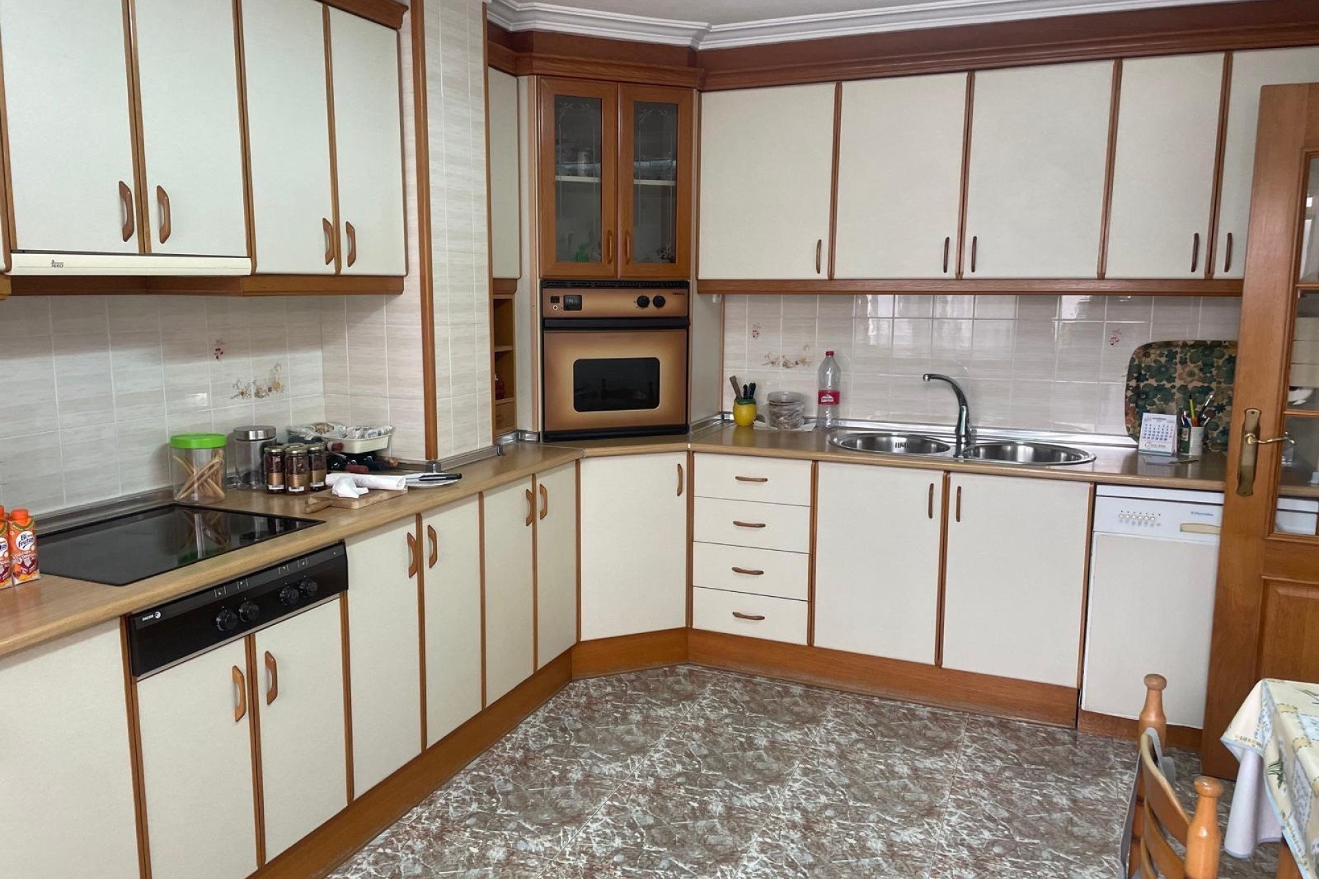 Revente - Appartement -
Torrevieja - Center