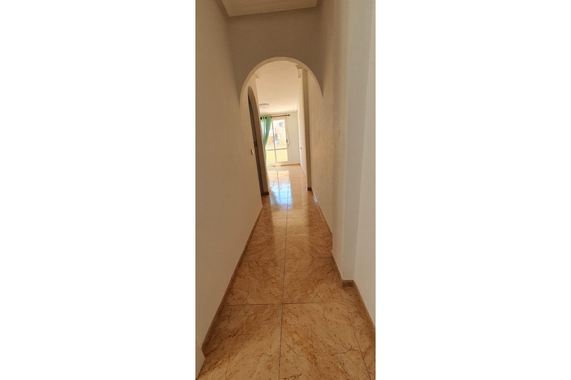 Revente - Appartement -
Torrevieja - Center