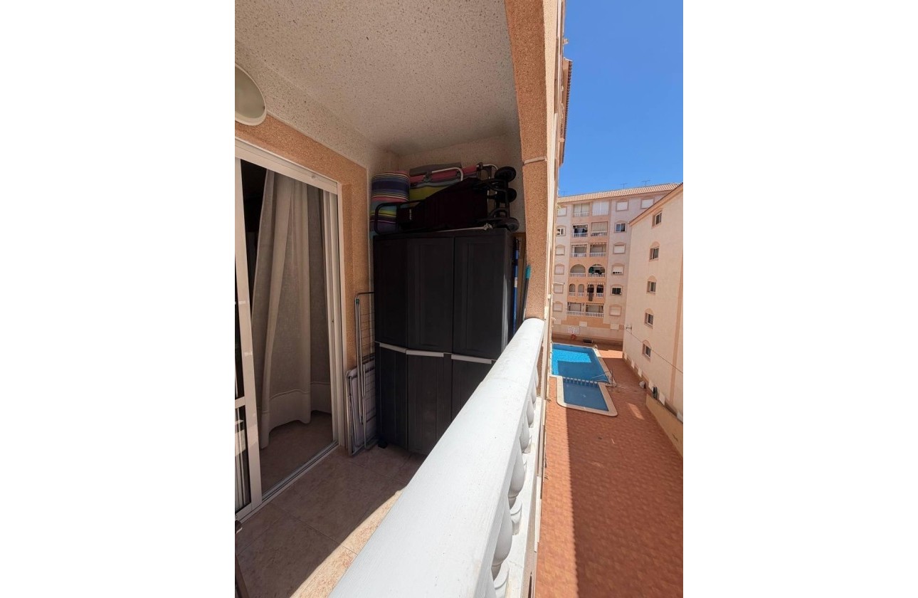 Revente - Appartement -
Torrevieja - Center