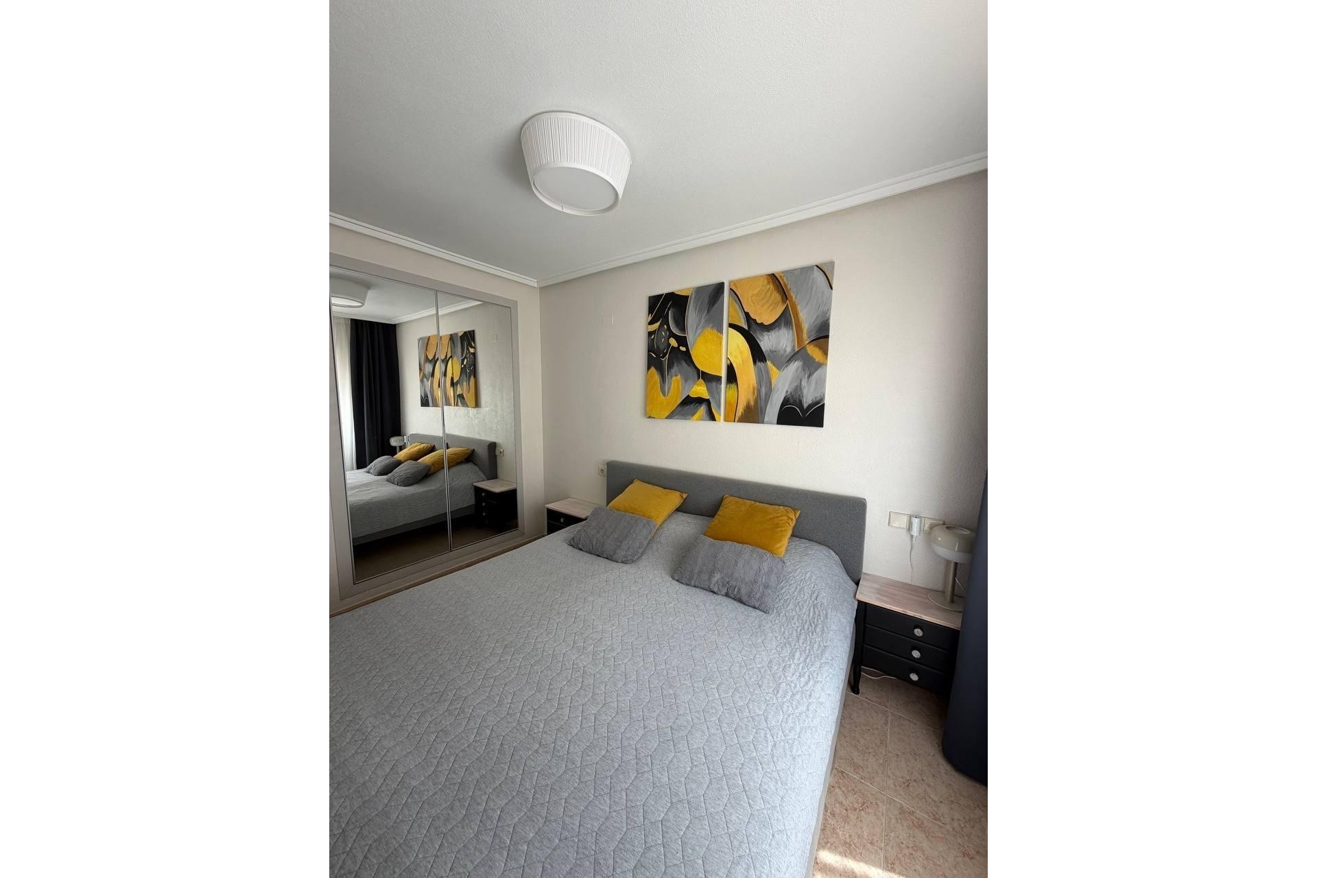Revente - Appartement -
Torrevieja - Center