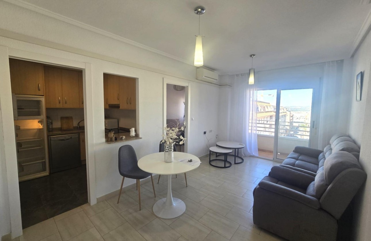 Revente - Appartement -
Torrevieja - Center