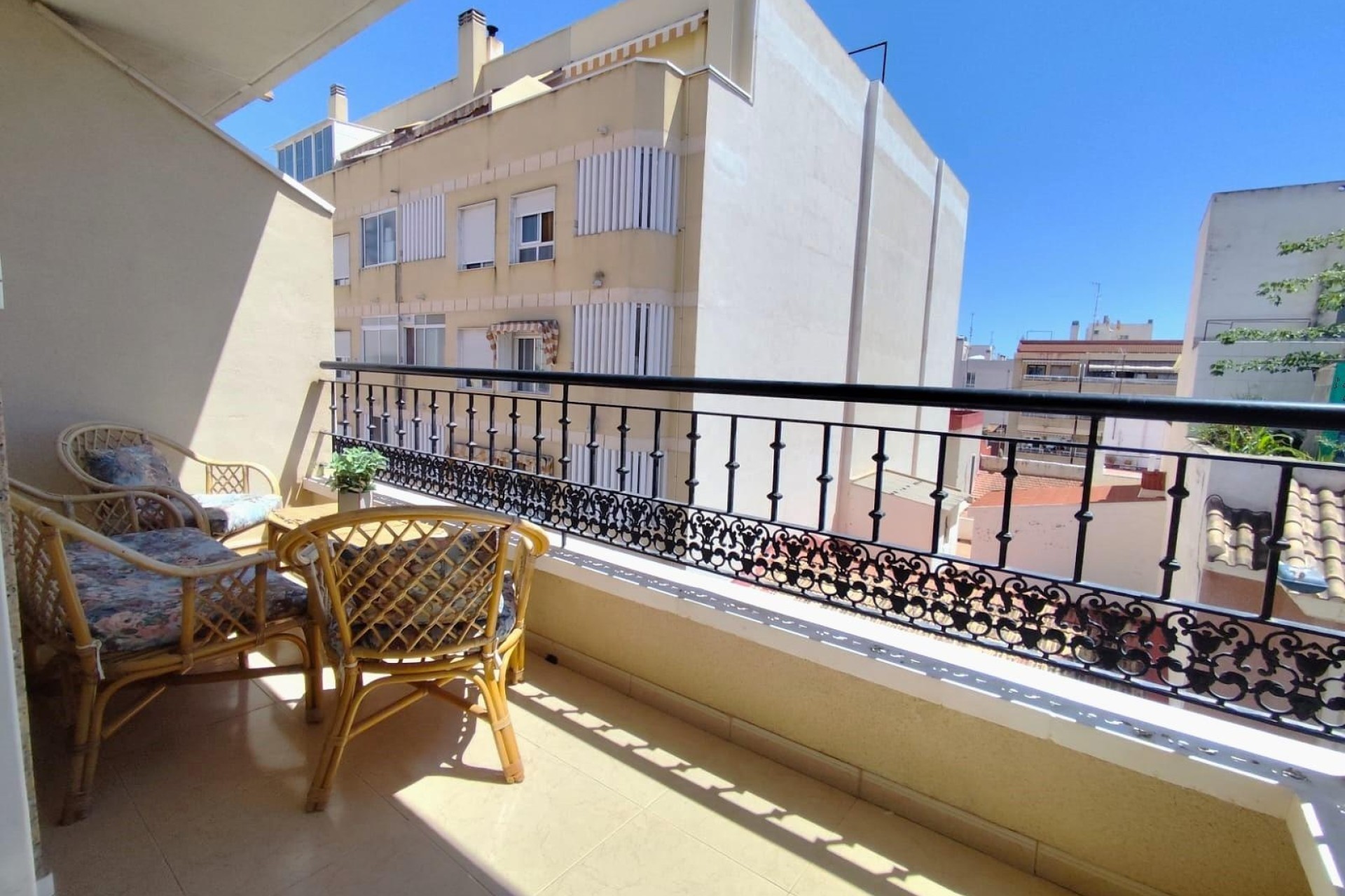 Revente - Appartement -
Torrevieja - Center