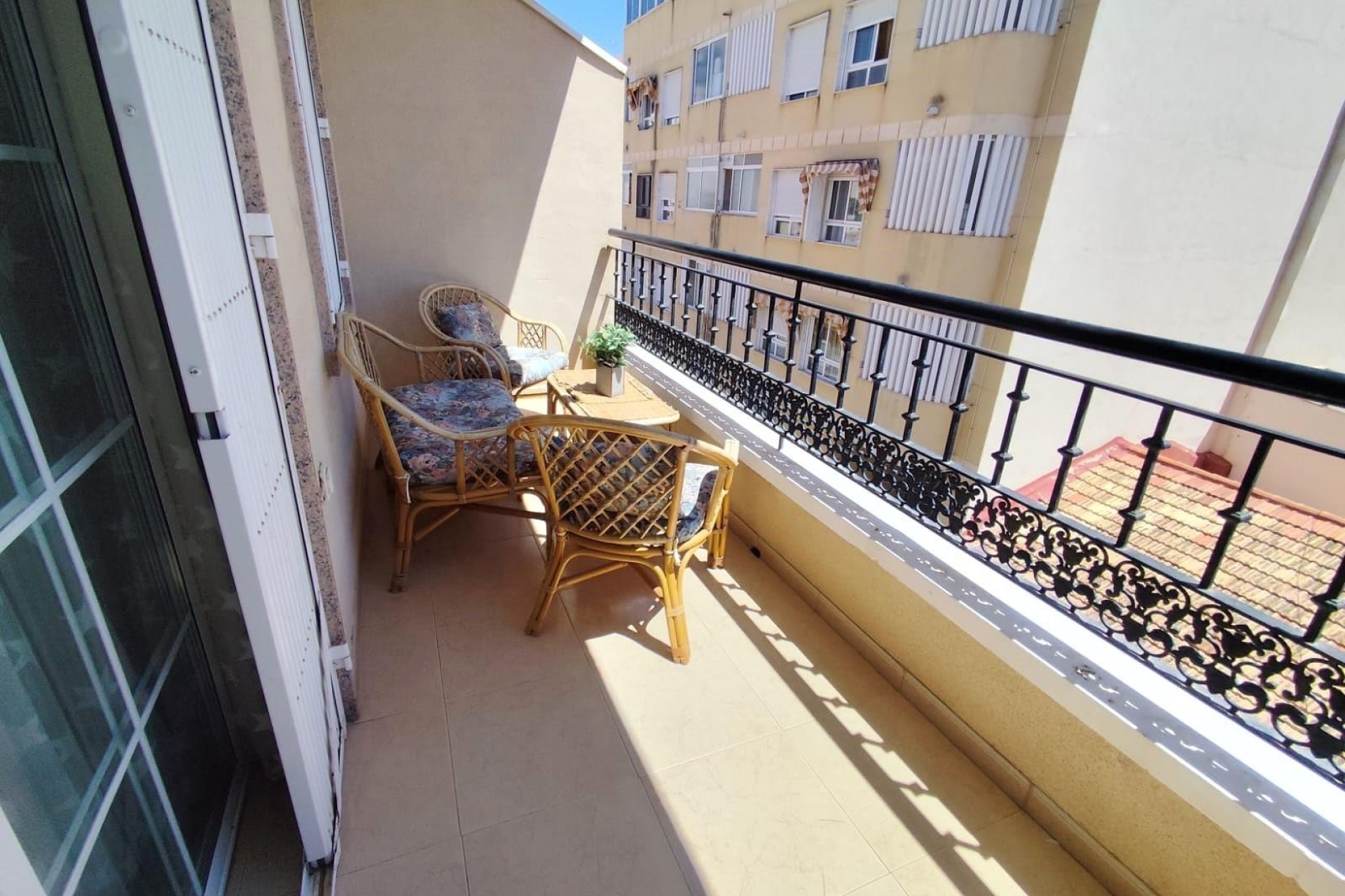 Revente - Appartement -
Torrevieja - Center